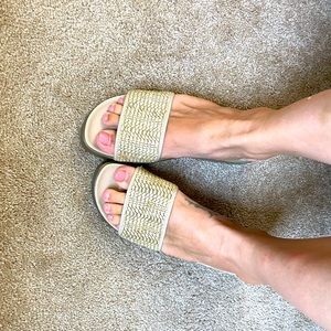 Donald Pliner Fiji Raffia leather sandals / slides